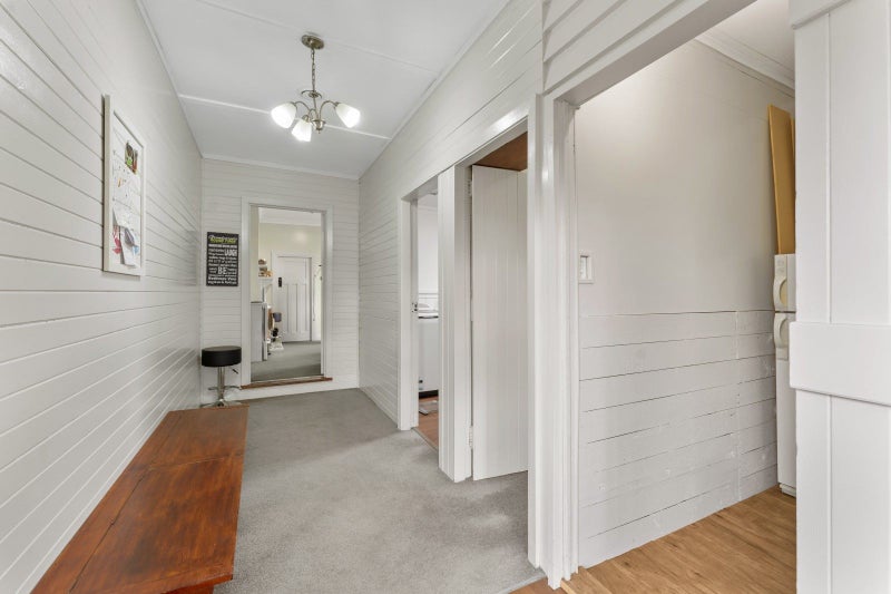 5 Essex Street, Tapanui - Carousel 2