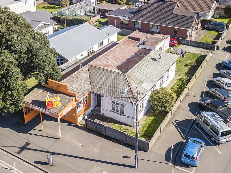 216 The Parade, Island Bay, Wellington - Carousel 1