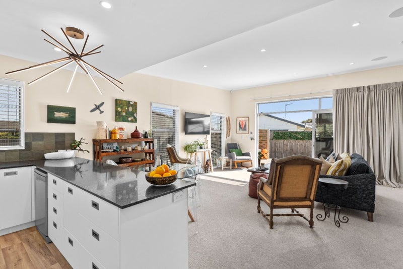 15A Esther Street, Martinborough, Martinborough - Carousel 2