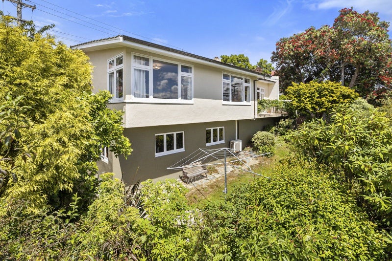 47 Signal Hill Road, Opoho, Dunedin - Carousel 1