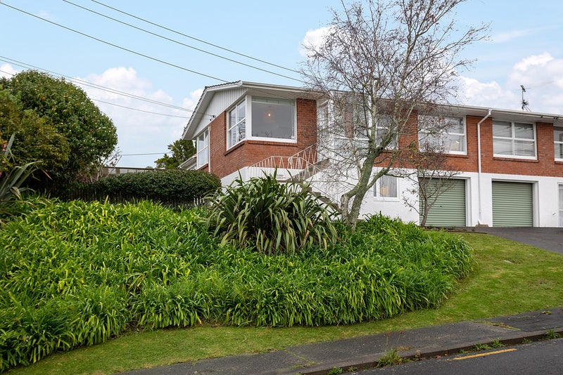 8 Currie Avenue, Hillsborough, Auckland - Carousel 1