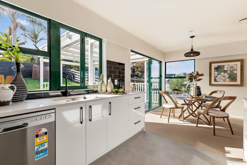 75 Lynden Avenue, Hillcrest, Auckland - Carousel 2