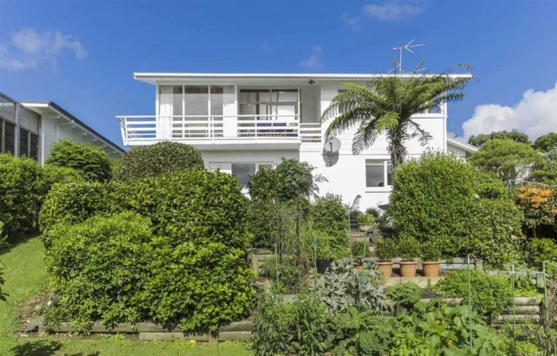 154 Bleakhouse Road, Mellons Bay, Auckland - Carousel 1