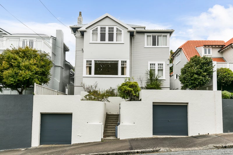 45 Glen Road, Kelburn, Wellington - Carousel 1