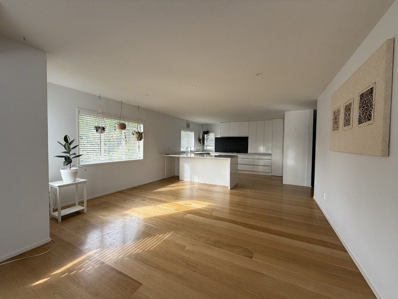 54E Birkdale Road, Birkdale, Auckland - Carousel 2