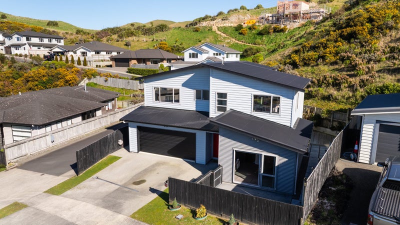 25 Bickerton Rise, Churton Park, Wellington - Carousel 1
