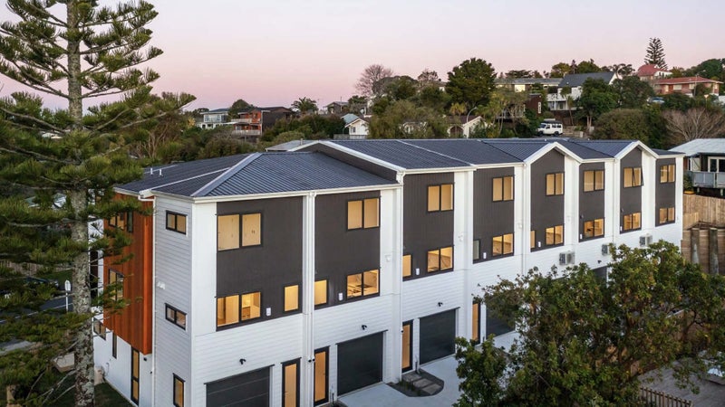 7/2A Torbay Heights, Torbay, Auckland - Carousel 1