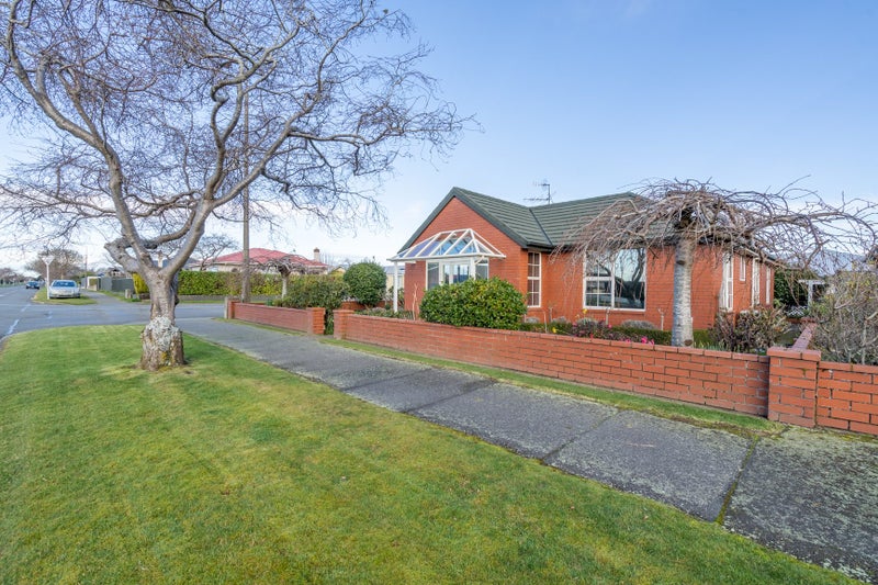 54 Sydney Street, Windsor, Invercargill - Carousel 1
