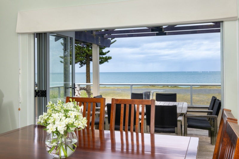 31 The Esplanade, Westshore, Napier - Carousel 1