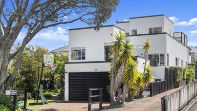 1/21 Onepoto Road, Hauraki, Auckland - Carousel 1