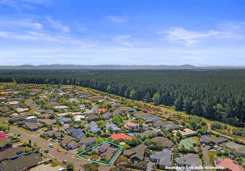 11 Forest Drive, Parklands, Christchurch - Carousel 2