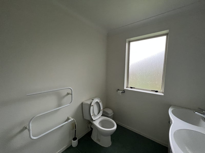 1135A New North Road, Mount Albert, Auckland - Carousel 10