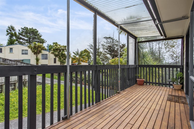 58E Sunnyside Road, Sunnyvale, Auckland - Carousel 2