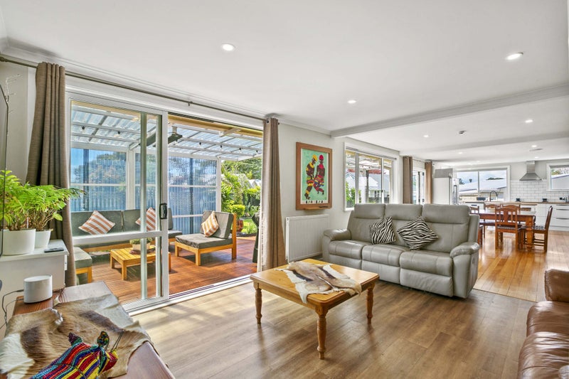 53 Govett Avenue, Frankleigh Park, New Plymouth - Carousel 2