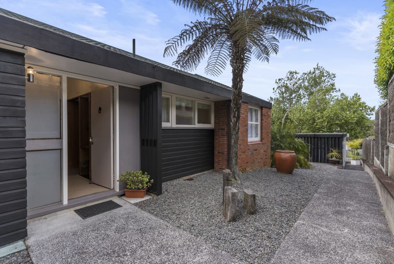 2/12 Entrican Avenue, Remuera, Auckland - Carousel 2