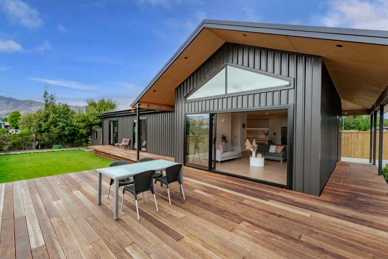 422 Domain Road, LAKE HAWEA - Carousel 2