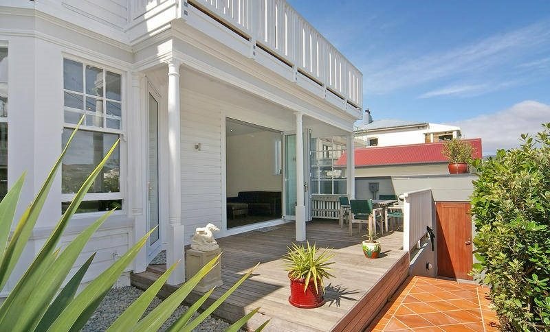 54 Hawker Street, Mount Victoria, Wellington - Carousel 2
