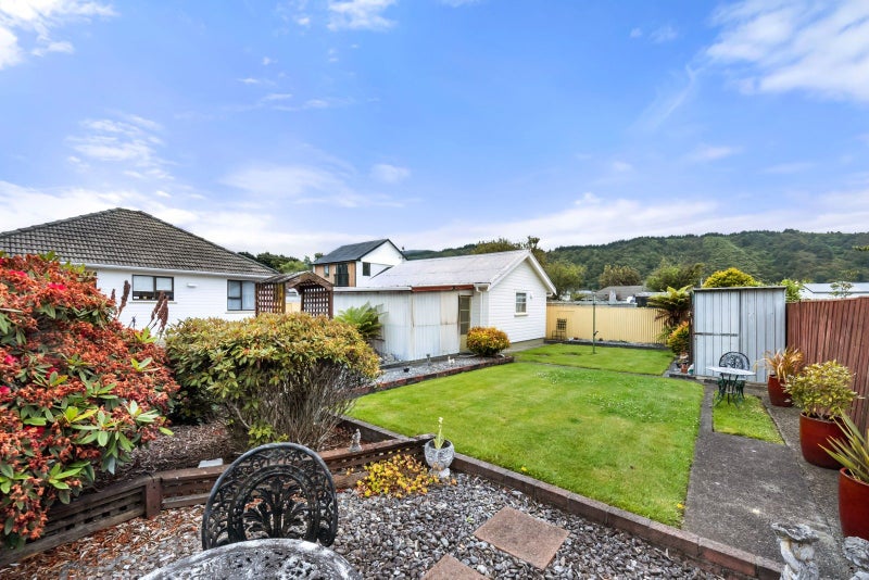 50 Brentwood Street, Trentham, Upper Hutt - Carousel 21