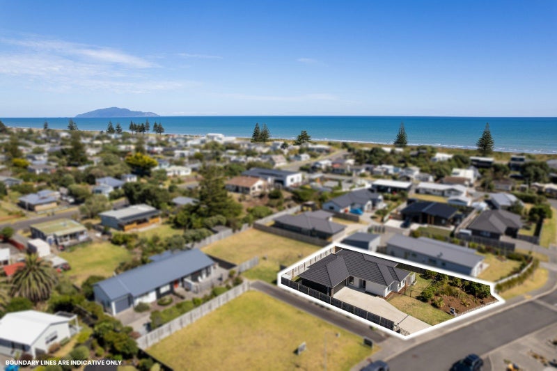 49 Seagrass Place, Otaki Beach, Otaki - Carousel 2