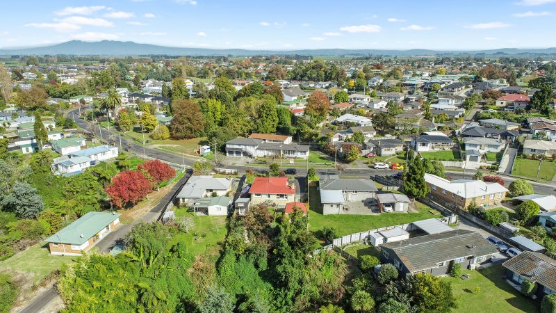 58 Urlich Avenue, Melville, Hamilton - Carousel 18
