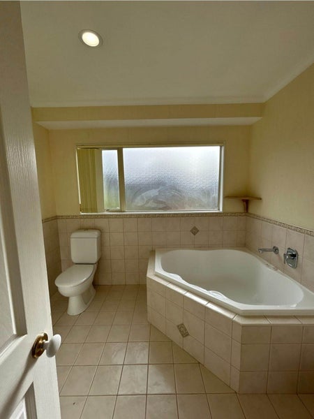 11 Belsera Court, Northpark, Auckland - Carousel 14