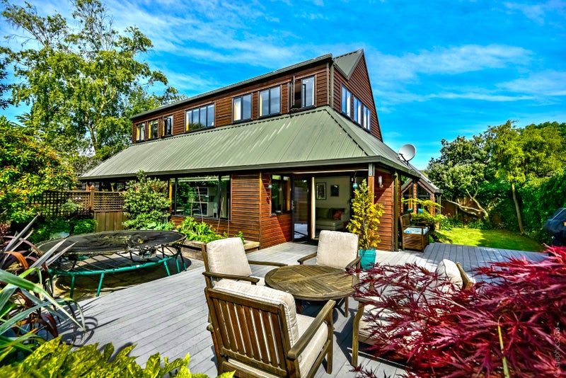 2/18 Ngaio Street, Saint Martins, Christchurch - Carousel 1