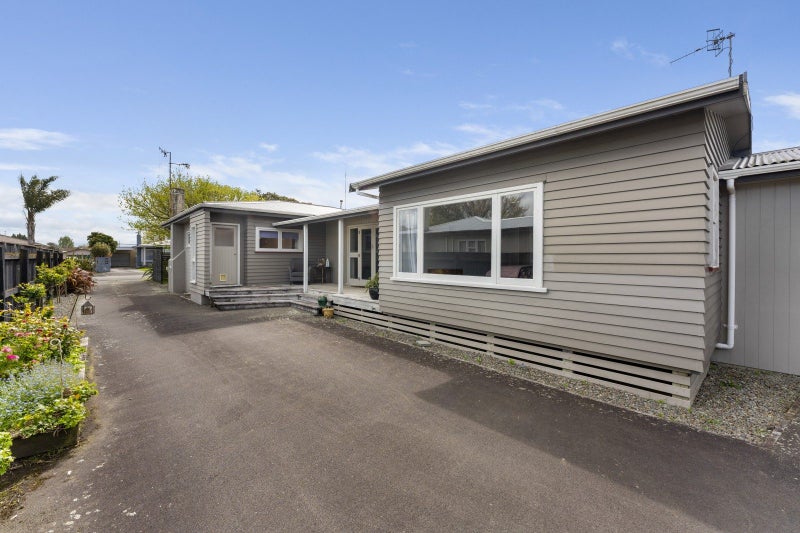 31 Windsor Street, Terrace End, Palmerston North - Carousel 2
