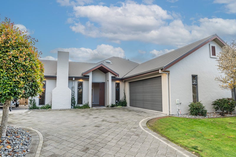 50 Cairns Crescent, Rototuna, Hamilton - Carousel 2