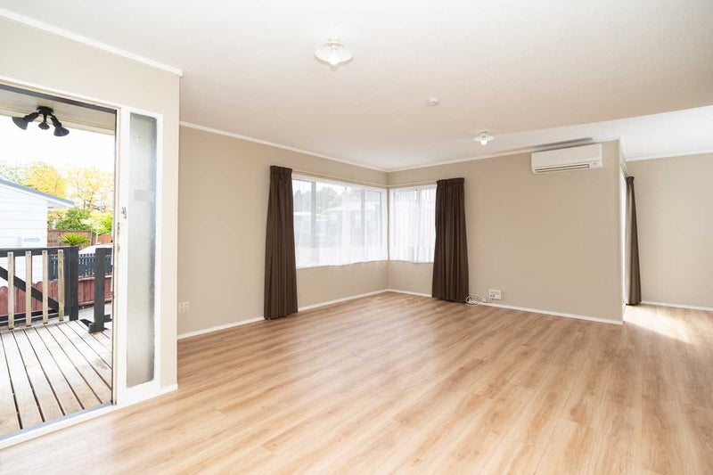 13 Riley Place, Fitzroy, Hamilton - Carousel 1