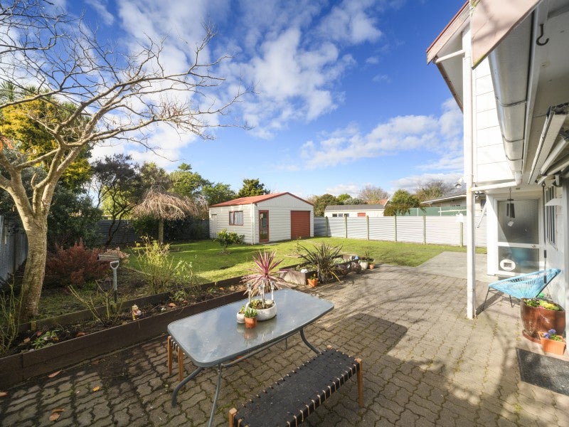3 Dampier Avenue, Awapuni, Palmerston North - Carousel 23