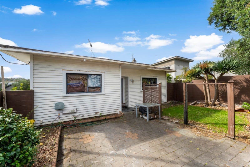 1/45 Rangitoto Terrace, Milford, Auckland - Carousel 24