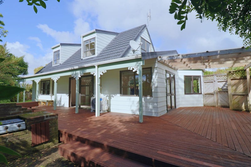 1/5 Rosca Lane, Sunnyhills, Auckland - Carousel 1