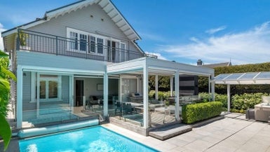 11 Bridge View Road, Birkenhead, Auckland - Carousel 1