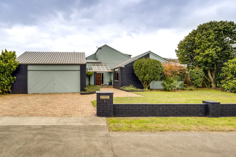 8 Park Road, Greenmeadows, Napier - Carousel 1