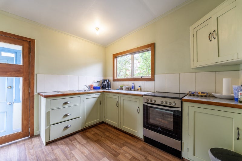 23 Orwell Street, Oamaru - Carousel 2