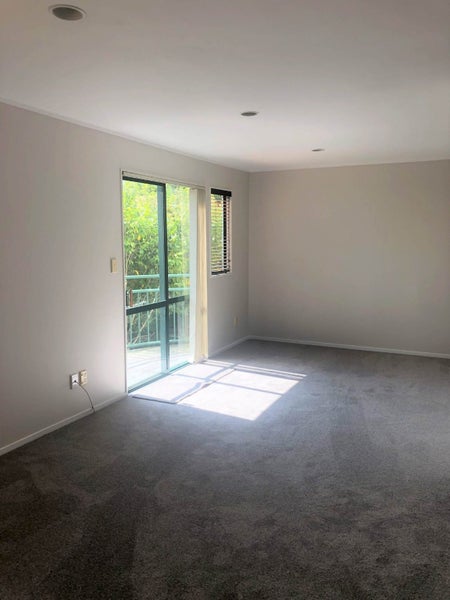 3D Outhwaite Lane, Grafton, Auckland - Carousel 2