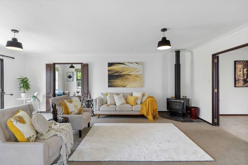 49A Advene Road, Cockle Bay, Auckland - Carousel 1