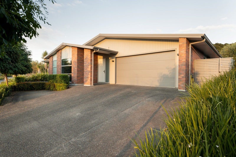 187 Lakes Boulevard, Pyes Pa, Tauranga - Carousel 20