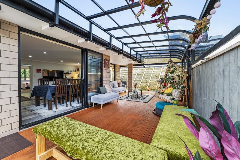 11 Frederick Place, Whalers Gate, New Plymouth - Carousel 1