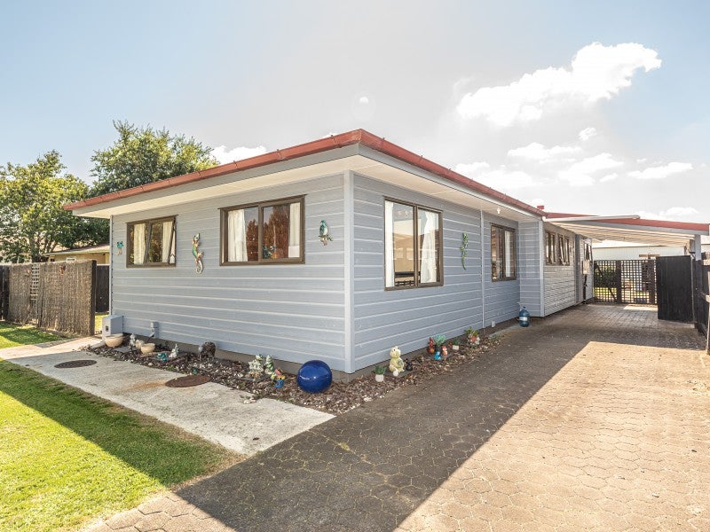 2 Buxton Road, Westmere, Whanganui - Carousel 1