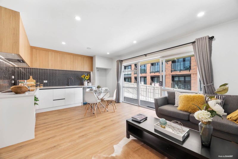 4/2 Herbert Road, Mount Eden, Auckland - Carousel 2