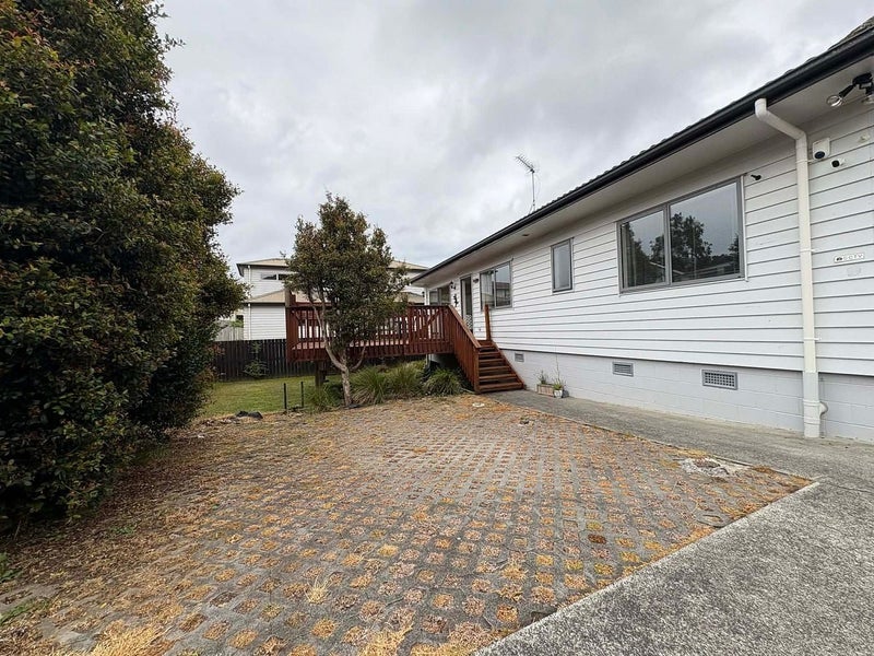 38A Line Road, Glen Innes, Auckland - Carousel 17