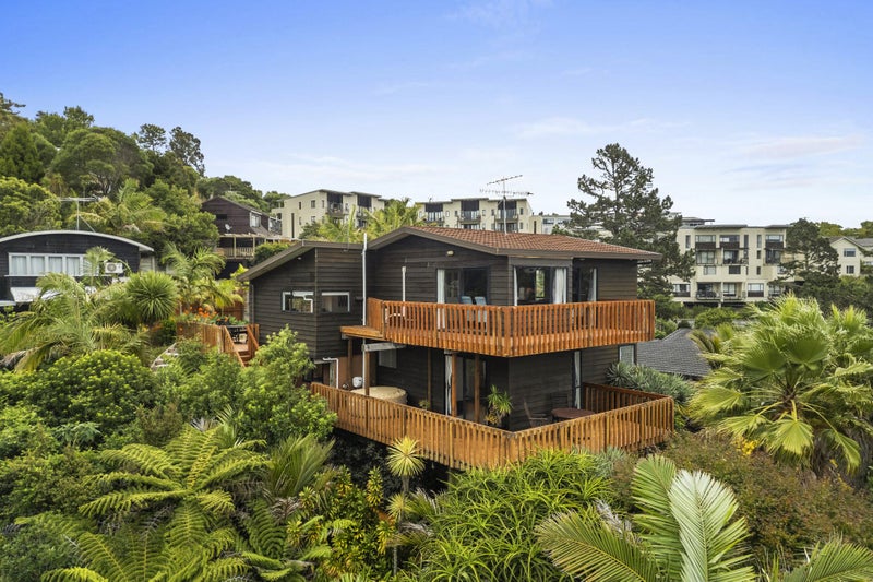 195A Browns Bay Road, Browns Bay, Auckland - Carousel 1