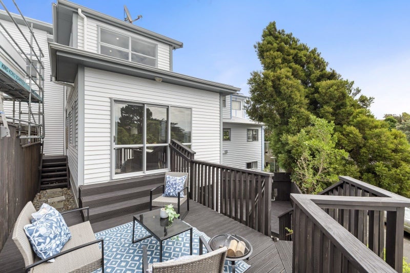 47B Lyndfield Lane, Newlands, Wellington - Carousel 2