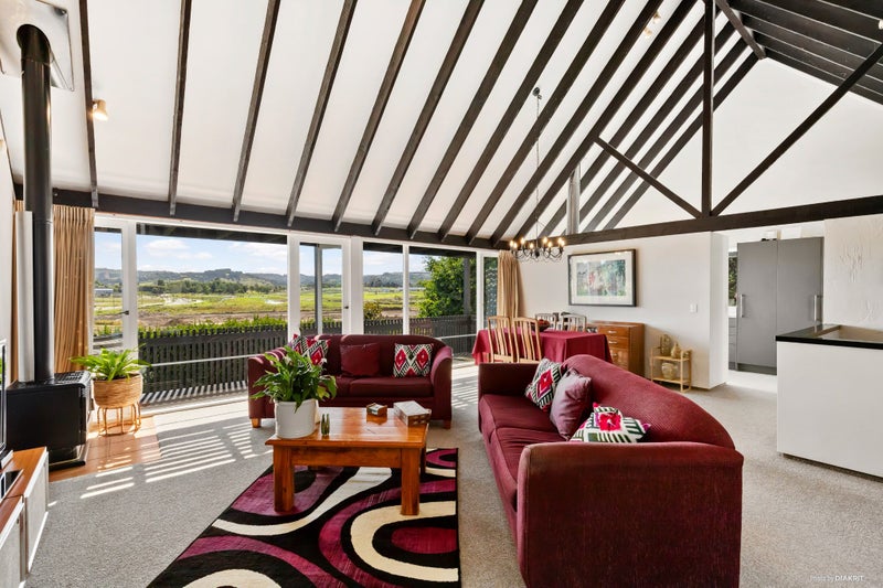 8 Alderton Place, Opaheke, Papakura - Carousel 2