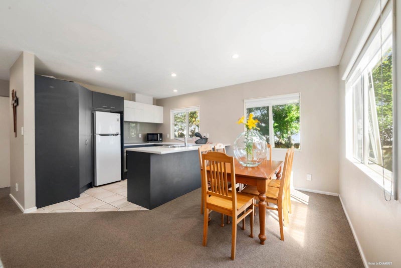 1/47 Fields Parade, Oteha, Auckland - Carousel 1