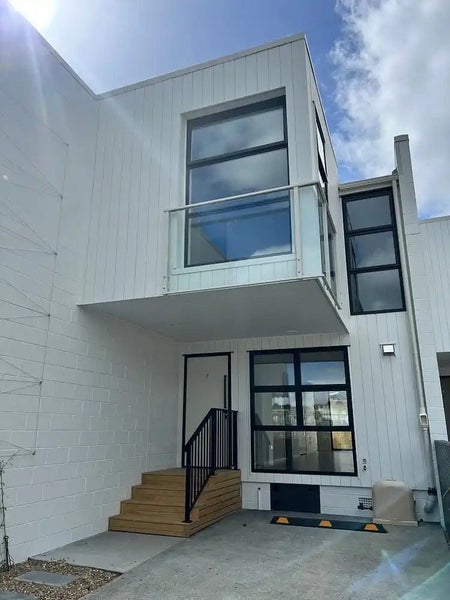 7 Kotero Road, Mount Roskill, Auckland - Carousel 1