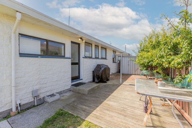 1/7 Leonie Place, Aranui, Christchurch - Carousel 2