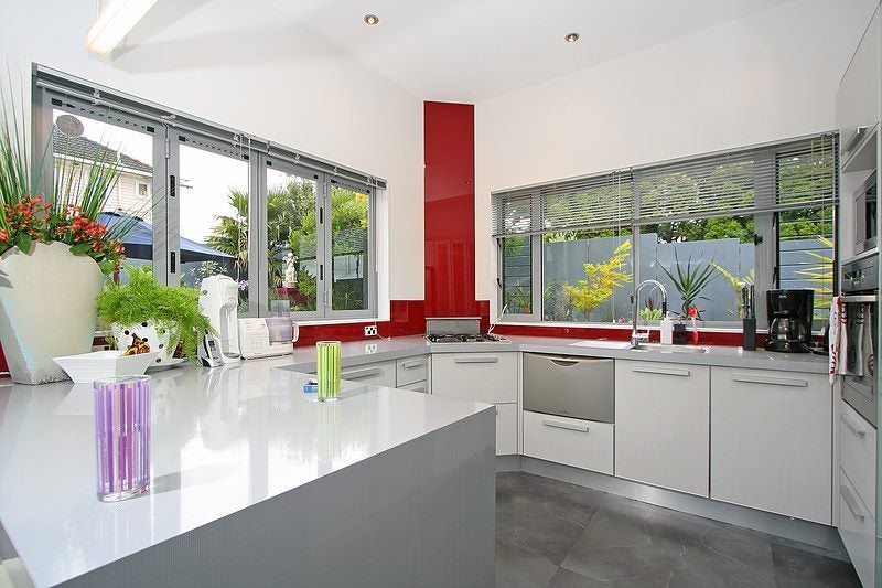 1A Keys Street, Belmont, Auckland - Carousel 2