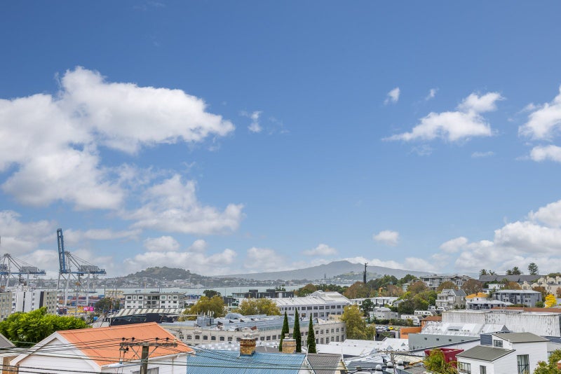 21 Windsor Street, Parnell, Auckland - Carousel 11